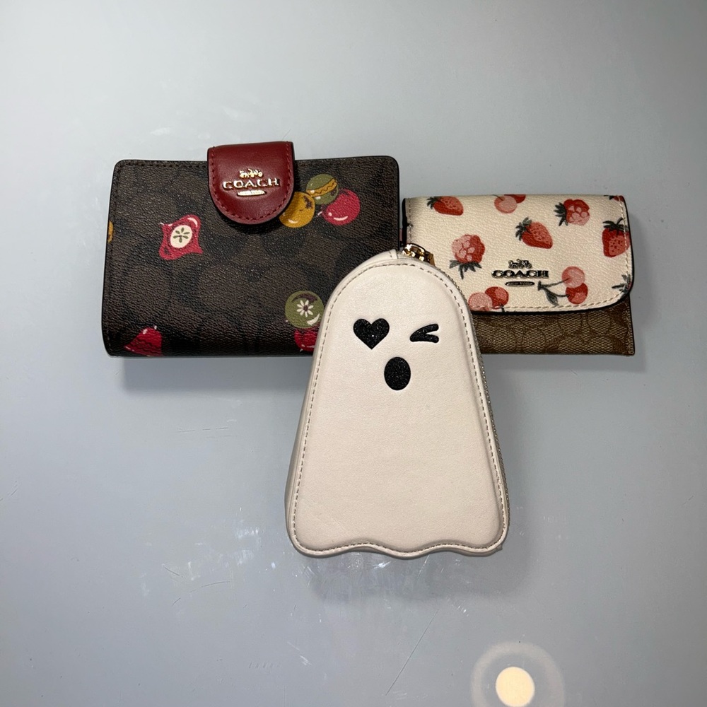 Coach Ghost + 2 Wallets – BUNDLE - Picture 4 of 11